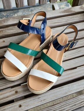 Tommy Hilfiger NwoB Ladies Platform Sandals